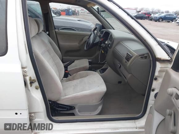 ✅ 1998 Volkswagen Jetta TDI • VIN: 3VWRF81H7WM128683 • Lot: 41545284. Listed on IAAI with 266,033 mi. Free auction sales archive from the USA and detailed vehicle history report at DreamBid. Image 5.