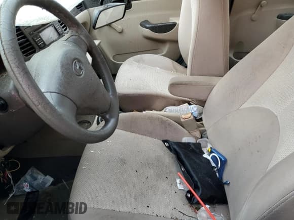 ✅ 2010 Hyundai Accent GLS • VIN: KMHCN4AC6AU458064 • Lot: 81116295. Wystawiony na Copart z przebiegiem Nie podano. Bezpłatny archiwum sprzedaży aukcyjnych z USA i szczegółowy raport historii pojazdu na DreamBid. Zdjęcie 7.