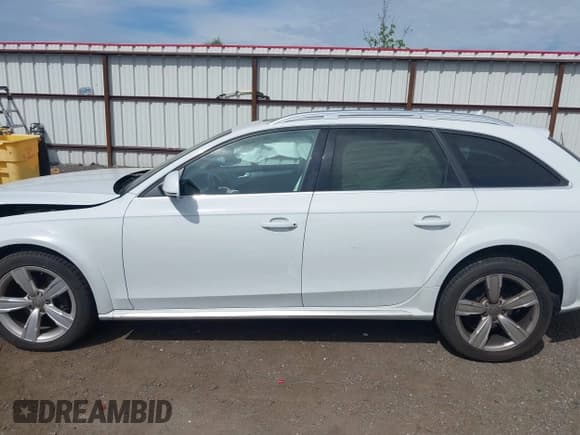 ✅ 2015 Audi allroad A4 Premium Plus • VIN: WA1UFAFL1FA102363 • Лот: 42449859. Опубликован ранее на IAAI с пробегом 88 633 миль. Бесплатный доступ к архиву аукционных продаж из США и подробный отчёт об истории автомобиля на DreamBid. Изображение 13.