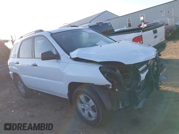 ✅ 2010 Kia Sportage LX • VIN: KNDKGCA35A7701964 • Лот: 41765932. Опубликован ранее на IAAI с пробегом 109 939 миль. Бесплатный доступ к архиву аукционных продаж из США и подробный отчёт об истории автомобиля на DreamBid. Изображение 1.