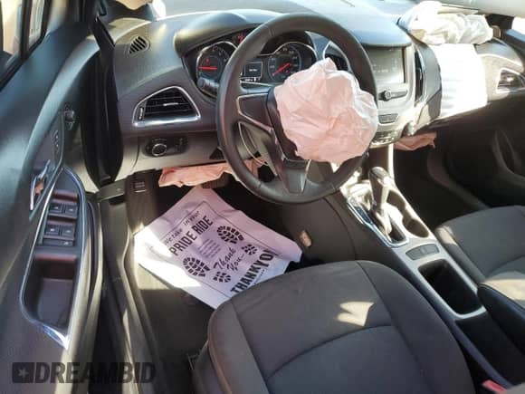 ✅ 2016 Chevrolet Cruze LS • VIN: 1G1BC5SMXG7236971 • Лот: 85290645. Опубликован ранее на Copart с пробегом 128 090 миль. Бесплатный доступ к архиву аукционных продаж из США и подробный отчёт об истории автомобиля на DreamBid. Изображение 8.