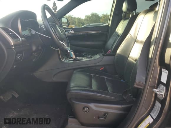 ✅ 2017 Jeep Grand Cherokee Limited • VIN: 1C4RJFBG8HC931647 • Lot: 93243985. Listed on Copart with 144,345 mi. Free auction sales archive from the USA and detailed vehicle history report at DreamBid. Image 7.