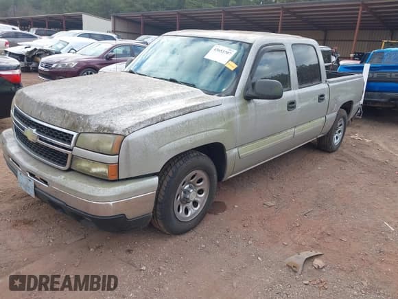 ✅ 2006 Chevrolet Silverado 1500 LT1 • VIN: 2GCEC13Z161314976 • Лот: 43653707. Опубликован ранее на IAAI с пробегом 243 825 миль. Бесплатный доступ к архиву аукционных продаж из США и подробный отчёт об истории автомобиля на DreamBid. Изображение 2.