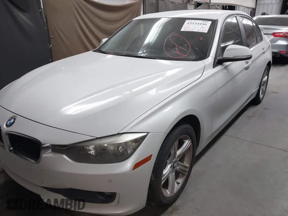 ✅ 2014 BMW 3 Series 320i xDrive • VIN: WBA3C3G50ENS69145 • Лот: 43534446. Опубликован ранее на IAAI с пробегом 95 554 миль. Бесплатный доступ к архиву аукционных продаж из США и подробный отчёт об истории автомобиля на DreamBid. Изображение 6.