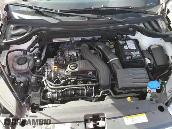 ✅ 2022 Volkswagen Taos S • VIN: 3VVDX7B23NM011326 • Лот: 82717665. Опубликован ранее на Copart с пробегом 43 475 миль. Бесплатный доступ к архиву аукционных продаж из США и подробный отчёт об истории автомобиля на DreamBid. Изображение 12.