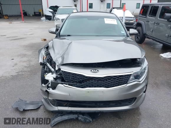 ✅ 2017 Kia Optima LX • VIN: 5XXGT4L33HG160726 • Lot: 42377630. Listed on IAAI with 136,173 mi. Free auction sales archive from the USA and detailed vehicle history report at DreamBid. Image 12.
