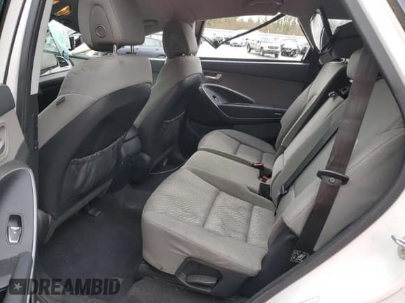 ✅ 2017 Hyundai Santa Fe SE • VIN: KM8SMDHF1HU209311 • Лот: 44010874. Опубликован ранее на Copart с пробегом 91 205 миль. Бесплатный доступ к архиву аукционных продаж из США и подробный отчёт об истории автомобиля на DreamBid. Изображение 11.