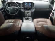 ✅ 2018 Toyota Land Cruiser • VIN: JTMCY7AJ5J4065216 • Lot: 88168895. Listed on Copart with 86,825 mi. Free auction sales archive from the USA and detailed vehicle history report at DreamBid. Image 8.