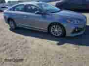 2018 Hyundai Sonata SE с VIN 5NPE24AF8JH705997, выставлен на аукционе Copart как лот 82363795 с пробегом 132 773 миль миль и Списание • Salvage title. История ставок и продаж доступна на DreamBid. Изображение 4.