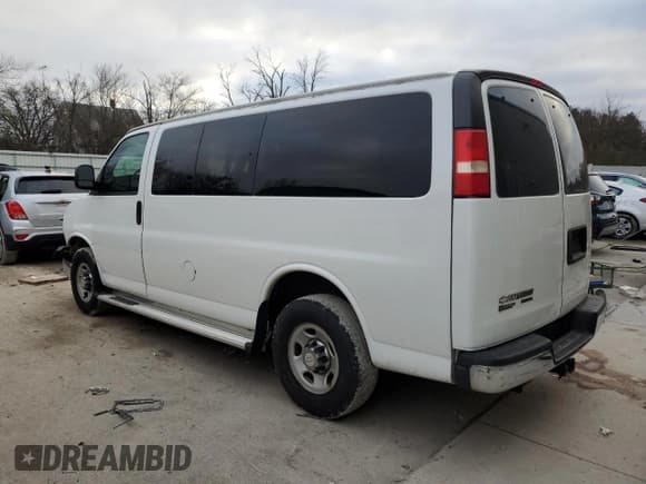 ✅ 2012 Chevrolet Express Passenger 1LT • VIN: 1GAZGYFG4C1131672 • Lot: 78030494. Wystawiony na Copart z przebiegiem 172 568 mil. Bezpłatny archiwum sprzedaży aukcyjnych z USA i szczegółowy raport historii pojazdu na DreamBid. Zdjęcie 2.