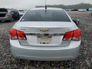 2012 Chevrolet Cruze 2LT z VIN 1G1PG5SC4C7119530, wystawiony jako Copart lot #90226995 z przebiegiem 235 893 mil mil oraz Szkoda całkowita • Salvage title. Historia ofert i sprzedaży dostępna na DreamBid. Obrazek 6.