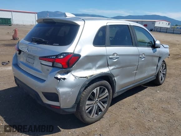 ✅ 2020 Mitsubishi Outlander ES • VIN: JA4AR3AU2LU003678 • Lot: 42663685. Listed on IAAI with 153,692 mi. Free auction sales archive from the USA and detailed vehicle history report at DreamBid. Image 4.