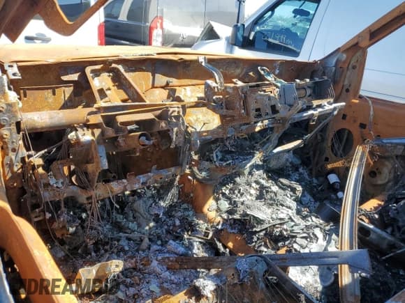 ✅ 2008 Ford F-450 XL • VIN: 1FTXW43R68EA72592 • Lot: 47176354. Wystawiony na Copart z przebiegiem Nie podano. Bezpłatny archiwum sprzedaży aukcyjnych z USA i szczegółowy raport historii pojazdu na DreamBid. Zdjęcie 8.