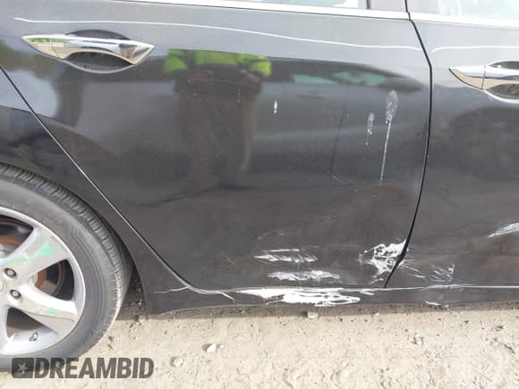 ✅ 2011 Acura TSX • VIN: JH4CU2F65BC013707 • Lot: 42120111. Listed on IAAI with 126,180 mi. Free auction sales archive from the USA and detailed vehicle history report at DreamBid. Image 6.