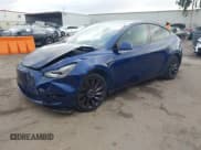 ✅ 2023 Tesla Model Y Performance • VIN: 7SAYGDEF1PF834554 • Lot: 43713737. Wystawiony na IAAI z przebiegiem 23 858 mil. Bezpłatny archiwum sprzedaży aukcyjnych z USA i szczegółowy raport historii pojazdu na DreamBid. Zdjęcie 20.
