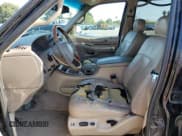 ✅ 2002 Lincoln Navigator • VIN: 5LMEU27R62LJ12466 • Lot: 54072715. Listed on Copart with 235,146 mi. Free auction sales archive from the USA and detailed vehicle history report at DreamBid. Image 7.