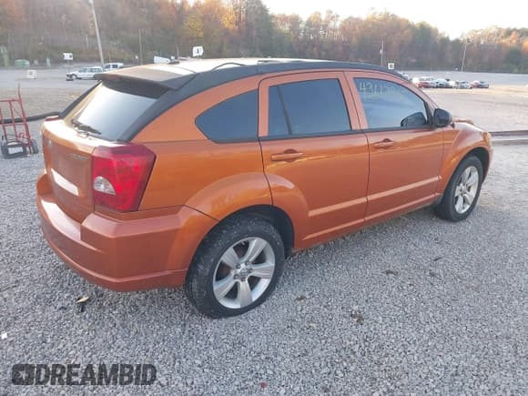 ✅ 2011 Dodge Caliber Mainstreet • VIN: 1B3CB3HA2BD254375 • Lot: 43612267. Listed on IAAI with 136,730 mi. Free auction sales archive from the USA and detailed vehicle history report at DreamBid. Image 4.