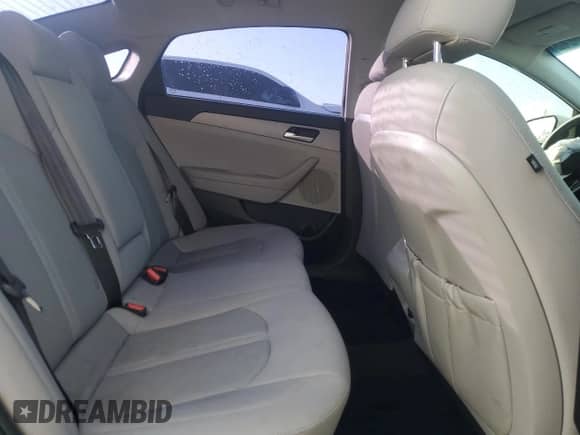 2019 Hyundai Sonata SE с VIN 5NPE24AF7KH765707, выставлен на аукционе Copart как лот 86510245 с пробегом 89 185 миль миль и Списание • Salvage title. История ставок и продаж доступна на DreamBid. Изображение 10.