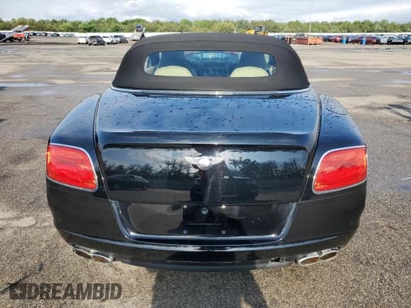 ✅ 2015 Bentley Continental GT • VIN: SCBGT3ZA4FC047528 • Lot: 62536505. Wystawiony na Copart z przebiegiem 10 239 mil. Bezpłatny archiwum sprzedaży aukcyjnych z USA i szczegółowy raport historii pojazdu na DreamBid. Zdjęcie 6.