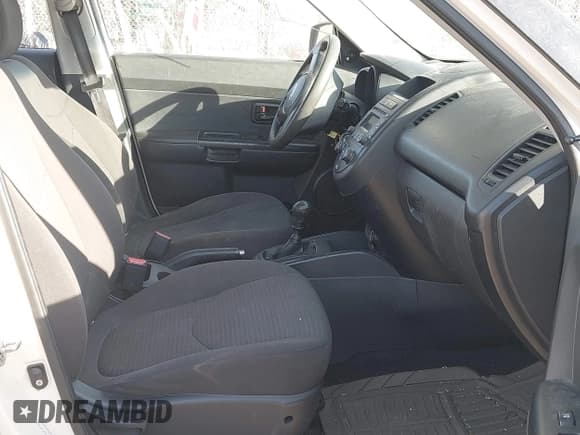 ✅ 2012 Kia Soul • VIN: KNDJT2A54C7469444 • Lot: 41464171. Listed on IAAI with Not provided. Free auction sales archive from the USA and detailed vehicle history report at DreamBid. Image 5.