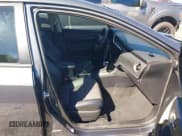 ✅ 2017 Toyota Corolla SE • VIN: 2T1BURHE5HC846367 • Лот: 43593242. Опубликован ранее на IAAI с пробегом 172 877 миль. Бесплатный доступ к архиву аукционных продаж из США и подробный отчёт об истории автомобиля на DreamBid. Изображение 5.