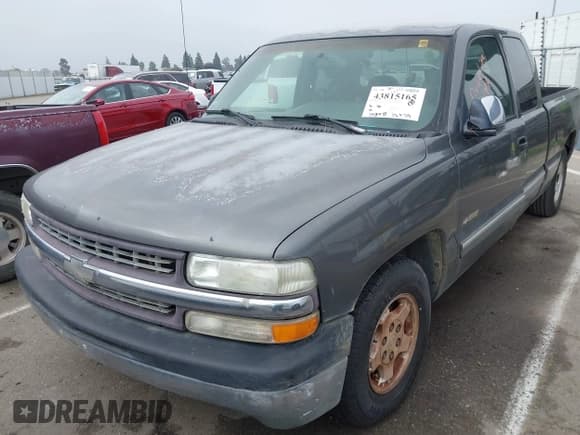 ✅ 2000 Chevrolet Silverado 1500 LS • VIN: 2GCEC19T5Y1122725 • Лот: 43815165. Опубликован ранее на IAAI с пробегом 352 070 миль. Бесплатный доступ к архиву аукционных продаж из США и подробный отчёт об истории автомобиля на DreamBid. Изображение 16.