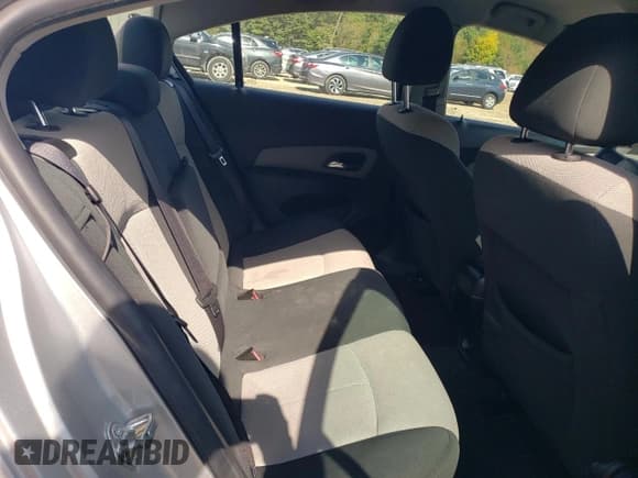 ✅ 2011 Chevrolet Cruze LS • VIN: 1G1PC5SH6B7240534 • Lot: 86092295. Wystawiony na Copart z przebiegiem 118 708 mil. Bezpłatny archiwum sprzedaży aukcyjnych z USA i szczegółowy raport historii pojazdu na DreamBid. Zdjęcie 10.