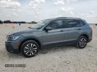 ✅ 2022 Volkswagen Tiguan S • VIN: 3VV1B7AX6NM138246 • Lot: 59595755. Wystawiony na Copart z przebiegiem 22 728 mil. Bezpłatny archiwum sprzedaży aukcyjnych z USA i szczegółowy raport historii pojazdu na DreamBid. Zdjęcie 1.