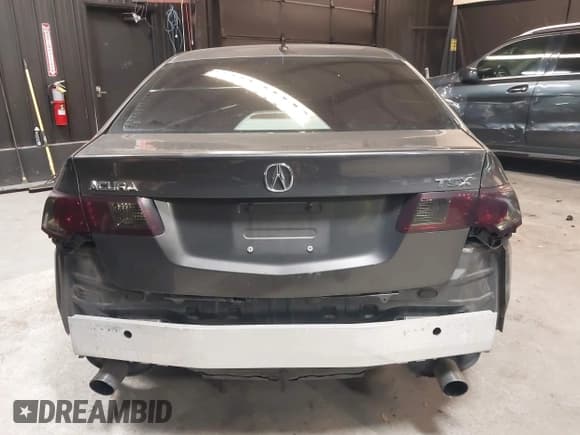 ✅ 2010 Acura TSX • VIN: JH4CU2F67AC018583 • Lot: 43845693. Wystawiony na IAAI z przebiegiem 136 325 mil. Bezpłatny archiwum sprzedaży aukcyjnych z USA i szczegółowy raport historii pojazdu na DreamBid. Zdjęcie 17.