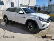 ✅ 2022 Volkswagen Atlas SE • VIN: 1V2LC2CA0NC215127 • Lot: 42610515. Listed on Copart with 28,441 mi. Free auction sales archive from the USA and detailed vehicle history report at DreamBid. Image 4.