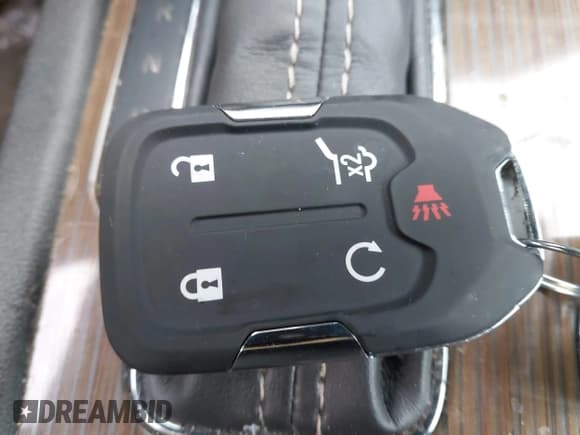 ✅ 2018 GMC Acadia SLE • VIN: 1GKKNSLS4JZ167451 • Lot: 43833446. Listed on IAAI with 234,133 mi. Free auction sales archive from the USA and detailed vehicle history report at DreamBid. Image 11.