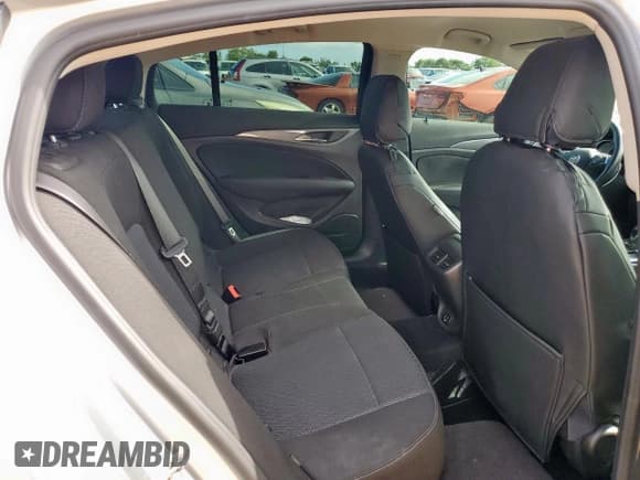 ✅ 2018 Buick Regal Preferred • VIN: W04GL6SX8J1125255 • Lot: 58389825. Listed on Copart with 38,260 mi. Free auction sales archive from the USA and detailed vehicle history report at DreamBid. Image 10.