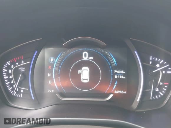 ✅ 2020 Hyundai Santa Fe Limited • VIN: 5NMS53AD9LH204460 • Lot: 42481221. Wystawiony na IAAI z przebiegiem 86 955 mil. Bezpłatny archiwum sprzedaży aukcyjnych z USA i szczegółowy raport historii pojazdu na DreamBid. Zdjęcie 7.