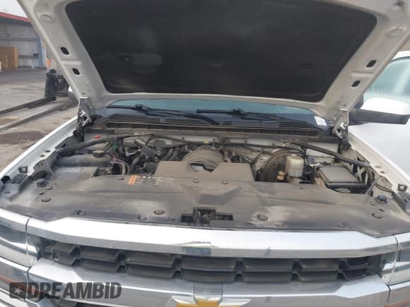 ✅ 2018 Chevrolet Silverado 1500 LT • VIN: 3GCPCREH1JG235884 • Lot: 43688501. Wystawiony na IAAI z przebiegiem 160 696 mil. Bezpłatny archiwum sprzedaży aukcyjnych z USA i szczegółowy raport historii pojazdu na DreamBid. Zdjęcie 10.