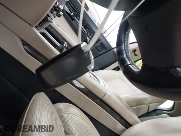 ✅ 2012 BMW 7 Series 740i • VIN: WBAKA4C51CC613670 • Lot: 41582639. Listed on IAAI with 149,753 mi. Free auction sales archive from the USA and detailed vehicle history report at DreamBid. Image 11.