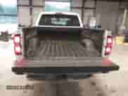 2015 Chevrolet Silverado 1500 LT z VIN 1GCRCREH0FZ398560, wystawiony jako IAAI lot #42454940 z przebiegiem 158 025 mil mil oraz . Historia ofert i sprzedaży dostępna na DreamBid. Obrazek 22.