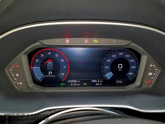 ✅ 2023 Audi Q3 S line Premium • VIN: WA1DECF31P1138666 • Lot: 95212885. Wystawiony na Copart z przebiegiem 40 888 mil. Bezpłatny archiwum sprzedaży aukcyjnych z USA i szczegółowy raport historii pojazdu na DreamBid. Zdjęcie 9.