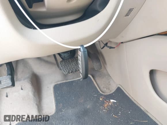 ✅ 2014 Nissan Pathfinder SV • VIN: 5N1AR2MMXEC651480 • Lot: 42420736. Listed on IAAI with 165,647 mi. Free auction sales archive from the USA and detailed vehicle history report at DreamBid. Image 12.