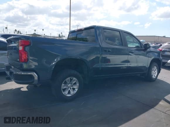✅ 2019 Chevrolet Silverado 1500 LT • VIN: 1GCPWCED9KZ420994 • Lot: 43189770. Wystawiony na IAAI z przebiegiem 113 188 mil. Bezpłatny archiwum sprzedaży aukcyjnych z USA i szczegółowy raport historii pojazdu na DreamBid. Zdjęcie 13.