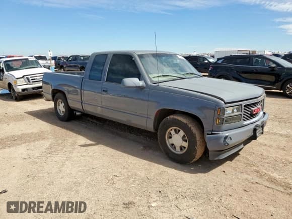 ✅ 1998 GMC Sierra 1500 • VIN: 2GTEC19R1W1548297 • Lot: 81727085. Wystawiony na Copart z przebiegiem 180 906 mil. Bezpłatny archiwum sprzedaży aukcyjnych z USA i szczegółowy raport historii pojazdu na DreamBid. Zdjęcie 4.