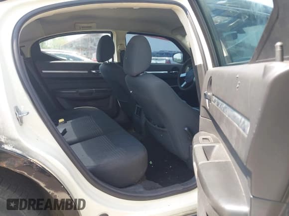 ✅ 2008 Dodge Charger • VIN: 2B3KA43G48H247004 • Лот: 42667001. Опубликован ранее на IAAI с пробегом 220 172 миль. Бесплатный доступ к архиву аукционных продаж из США и подробный отчёт об истории автомобиля на DreamBid. Изображение 8.