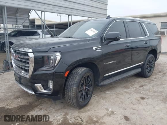✅ 2021 GMC Yukon SLT • VIN: 1GKS2BKD5MR484672 • Lot: 41643422. Wystawiony na IAAI z przebiegiem 62 304 mil. Bezpłatny archiwum sprzedaży aukcyjnych z USA i szczegółowy raport historii pojazdu na DreamBid. Zdjęcie 2.