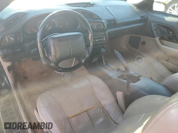 ✅ 1996 Chevrolet Camaro Z28 • VIN: 2G1FP32P4T2162632 • Лот: 81514945. Опубликован ранее на Copart с пробегом 157 660 миль. Бесплатный доступ к архиву аукционных продаж из США и подробный отчёт об истории автомобиля на DreamBid. Изображение 8.