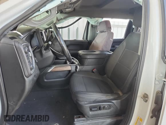 ✅ 2021 Chevrolet Silverado 2500HD LT • VIN: 1GC1YNEY8MF187838 • Lot: 68161805. Wystawiony na Copart z przebiegiem 113 341 mil. Bezpłatny archiwum sprzedaży aukcyjnych z USA i szczegółowy raport historii pojazdu na DreamBid. Zdjęcie 7.