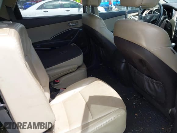 ✅ 2015 Hyundai Santa Fe GLS • VIN: KM8SR4HF1FU123219 • Лот: 42886758. Опубликован ранее на IAAI с пробегом 141 554 миль. Бесплатный доступ к архиву аукционных продаж из США и подробный отчёт об истории автомобиля на DreamBid. Изображение 8.