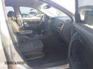 ✅ 2015 Chevrolet Traverse LT • VIN: 1GNKRHKD9FJ111623 • Lot: 43344566. Wystawiony na IAAI z przebiegiem 166 242 mil. Bezpłatny archiwum sprzedaży aukcyjnych z USA i szczegółowy raport historii pojazdu na DreamBid. Zdjęcie 5.