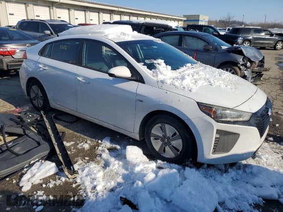 ✅ 2017 Hyundai Ioniq Blue • VIN: KMHC65LC5HU055428 • Lot: 88737085. Wystawiony na Copart z przebiegiem 105 266 mil. Bezpłatny archiwum sprzedaży aukcyjnych z USA i szczegółowy raport historii pojazdu na DreamBid. Zdjęcie 4.