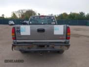 ✅ 2007 GMC Sierra 1500 Work Truck • VIN: 1GTEC19X87Z182734 • Lot: 43564728. Wystawiony na IAAI z przebiegiem 286 961 mil. Bezpłatny archiwum sprzedaży aukcyjnych z USA i szczegółowy raport historii pojazdu na DreamBid. Zdjęcie 16.