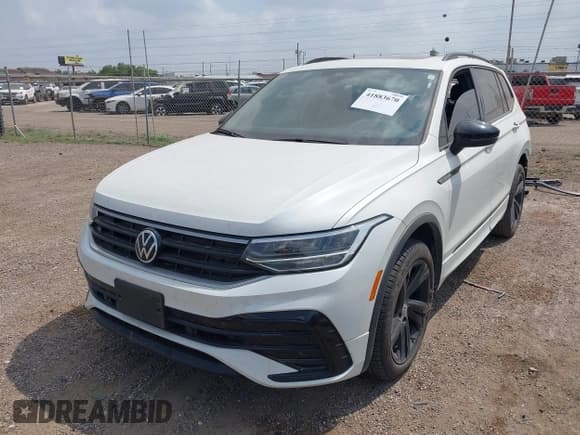 ✅ 2024 Volkswagen Tiguan SE R-Line Black • VIN: 3VVCB7AX5RM053896 • Lot: 41883670. Listed on IAAI with 11,239 mi. Free auction sales archive from the USA and detailed vehicle history report at DreamBid. Image 19.