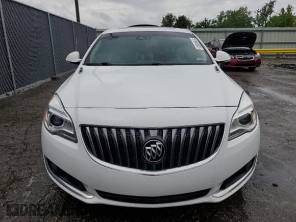 ✅ 2014 Buick Regal Premium II • VIN: 2G4GR5GX5E9137884 • Lot: 61666505. Listed on Copart with 218,140 mi. Free auction sales archive from the USA and detailed vehicle history report at DreamBid. Image 5.